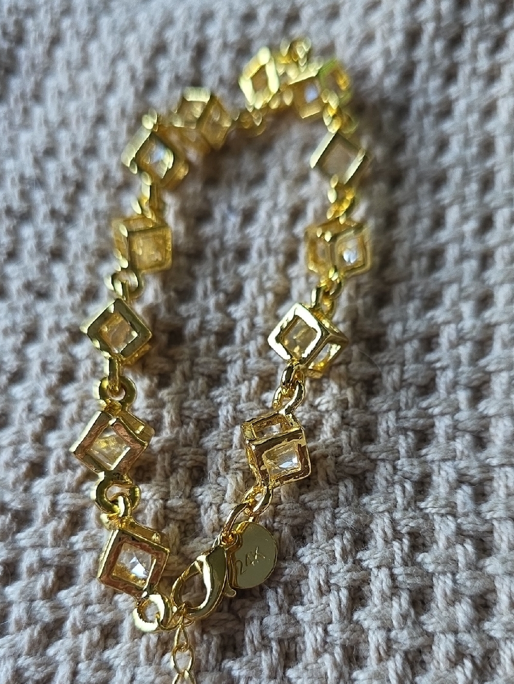 Gold-Plated Cube Charm Chain Bracelet